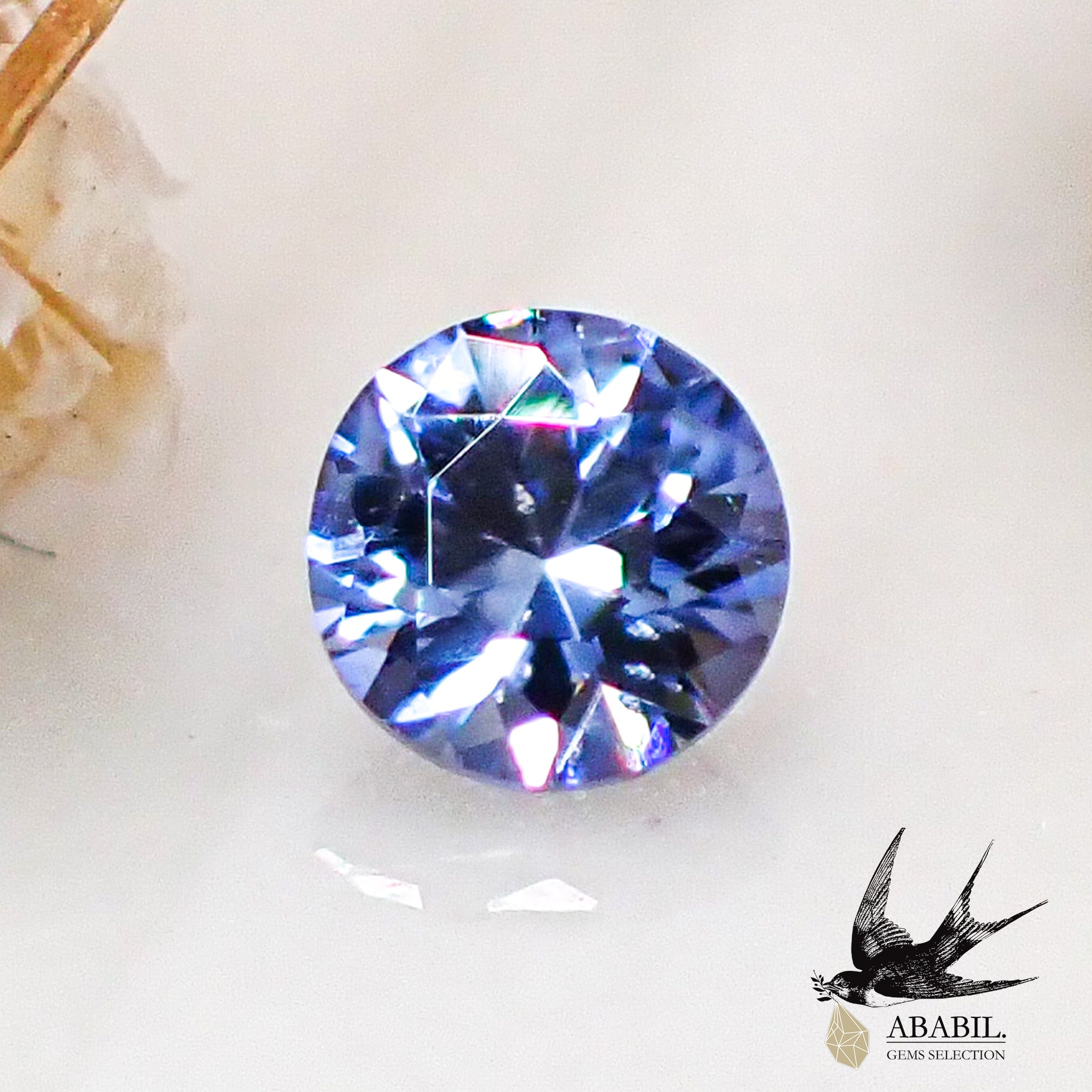 天然高品質ベニトアイト0.03ct【アメリカ】☆輝き希少石☆多色性宝石 
