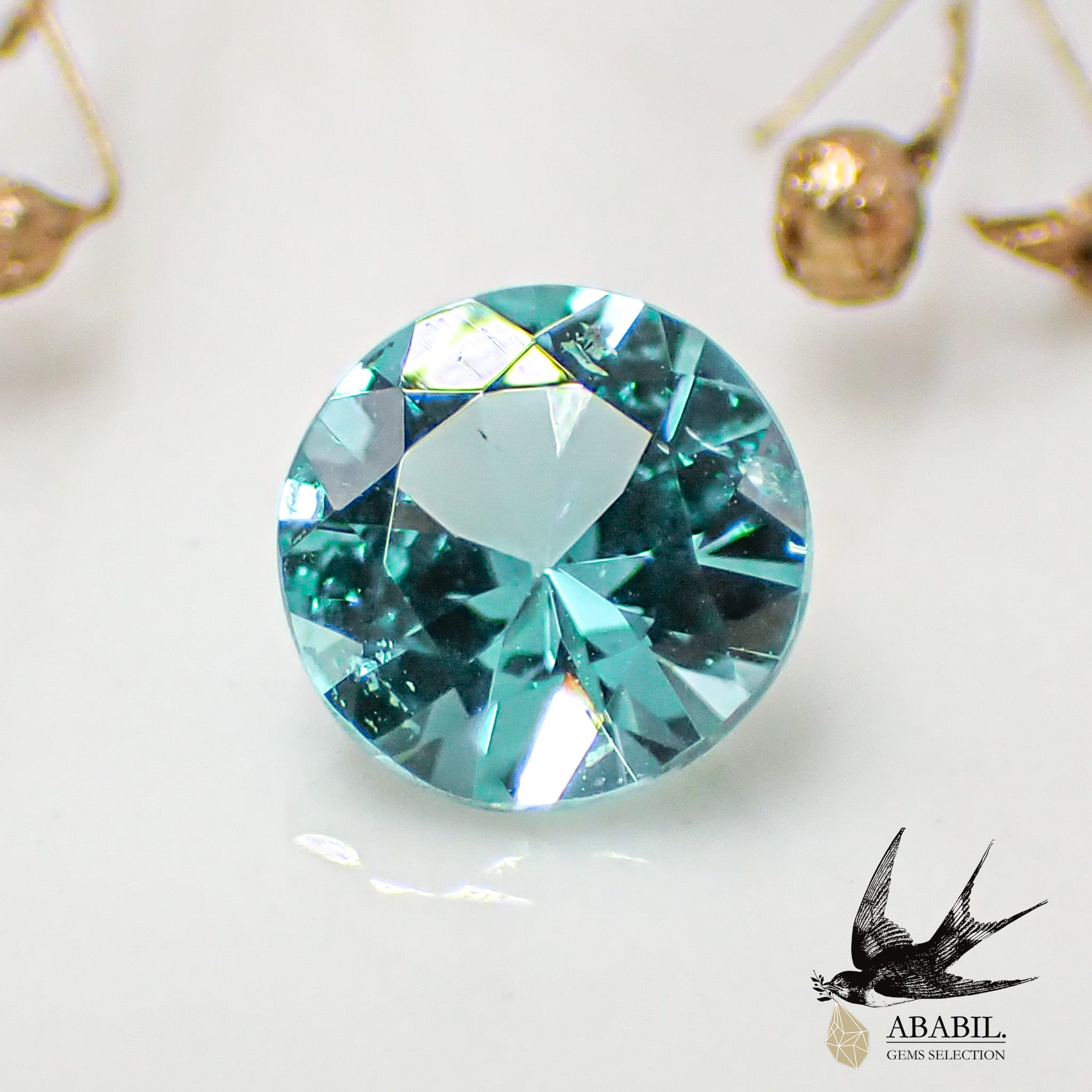 天然パライバベリル0.65ct【ブラジル】☆やさしいブルー色☆ – ABABIL.gems