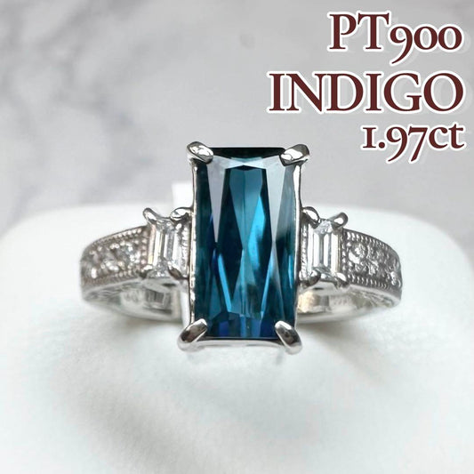 【美品】PT900天然インディゴライト1.97 ｘバゲットダイヤ　リング