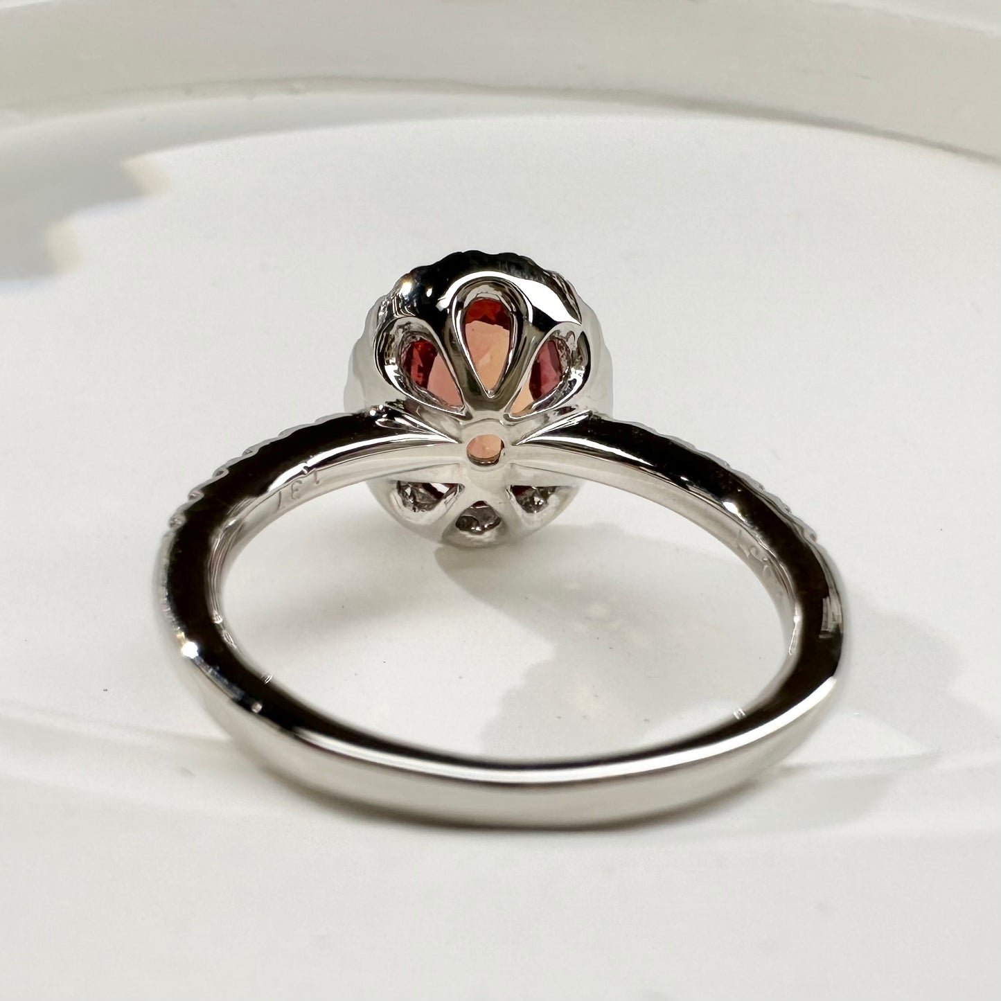 【美品】PT900 パパラチアサファイア1.37ct リング