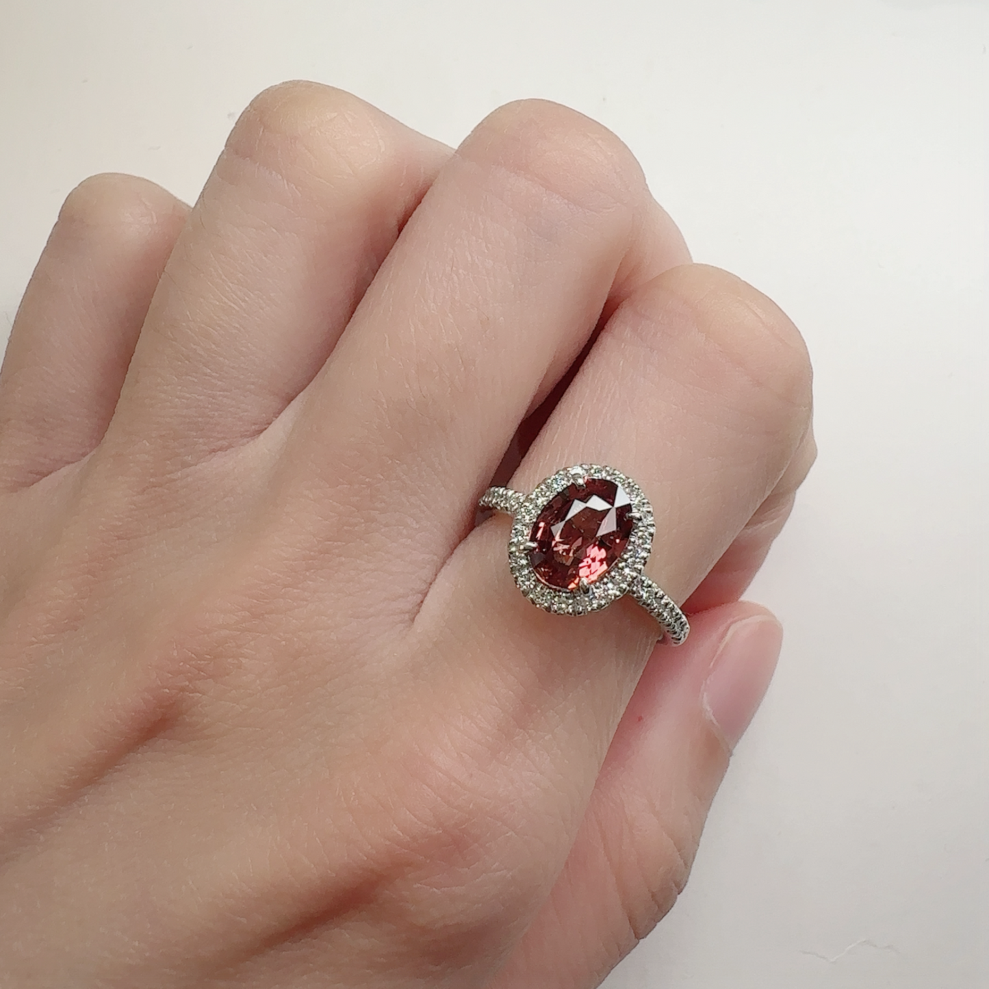 【美品】PT900 パパラチアサファイア1.37ct リング