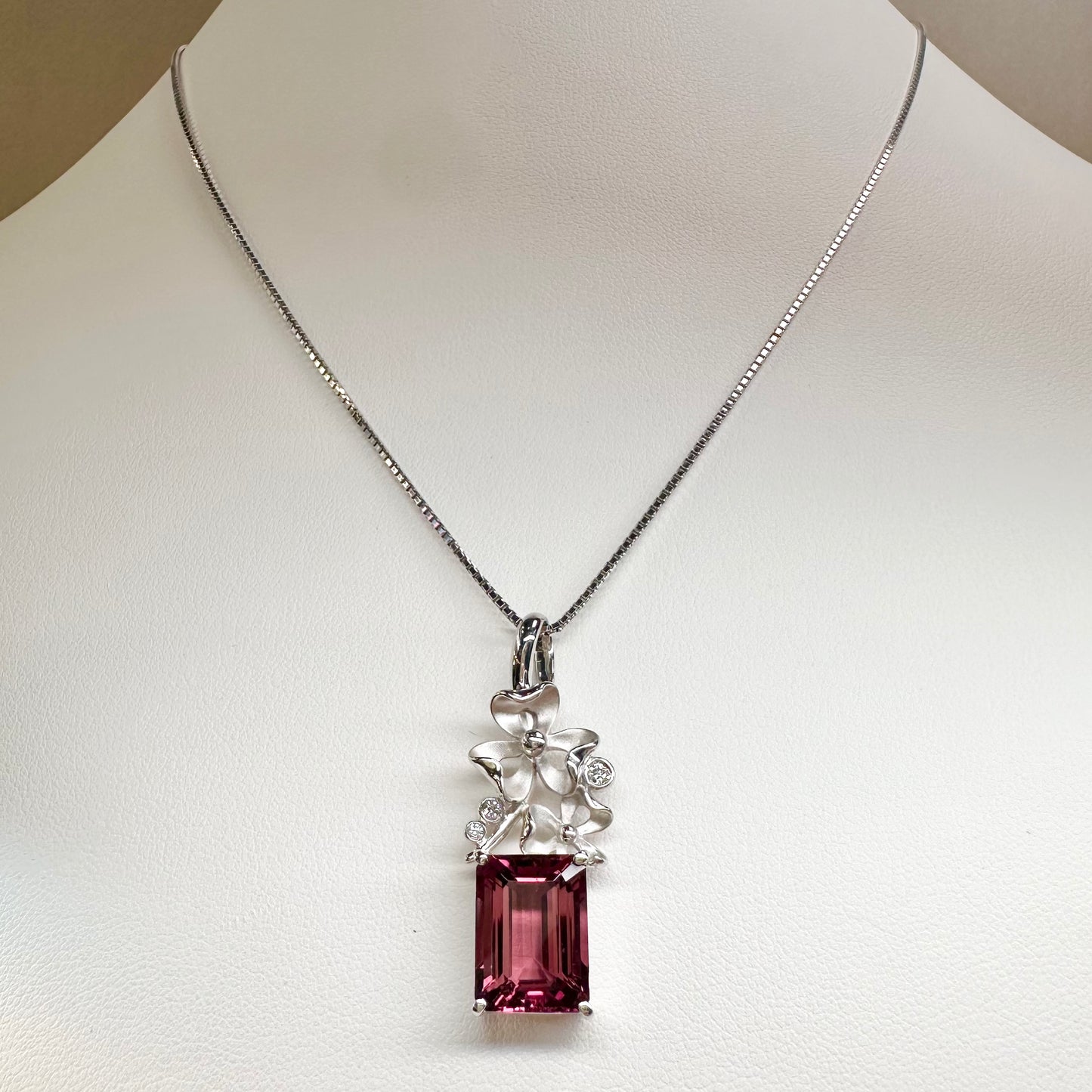 【K18】ルベライト 5.86ct 大粒 ネックレス