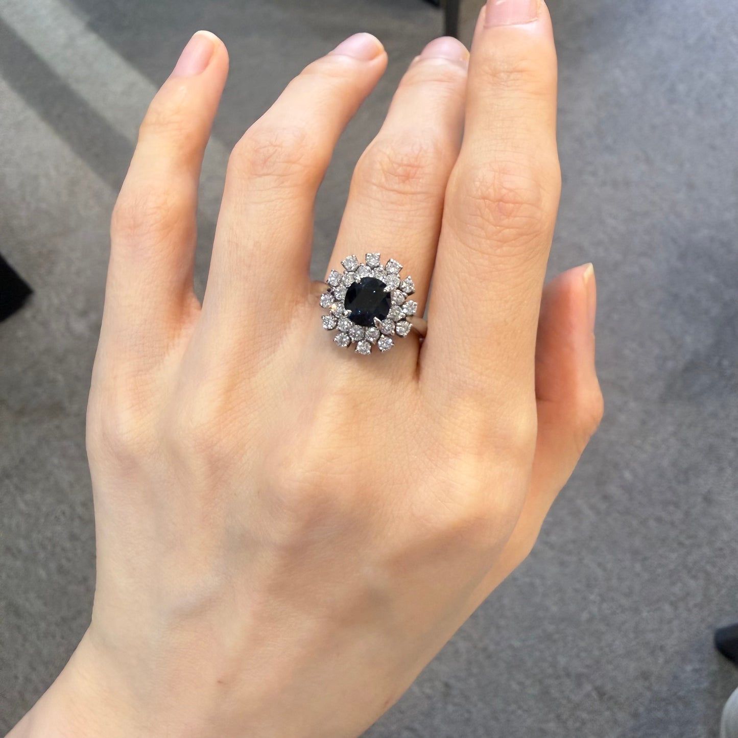 【美品】PT900 サファイア ダイヤモンドリング 1.66ct