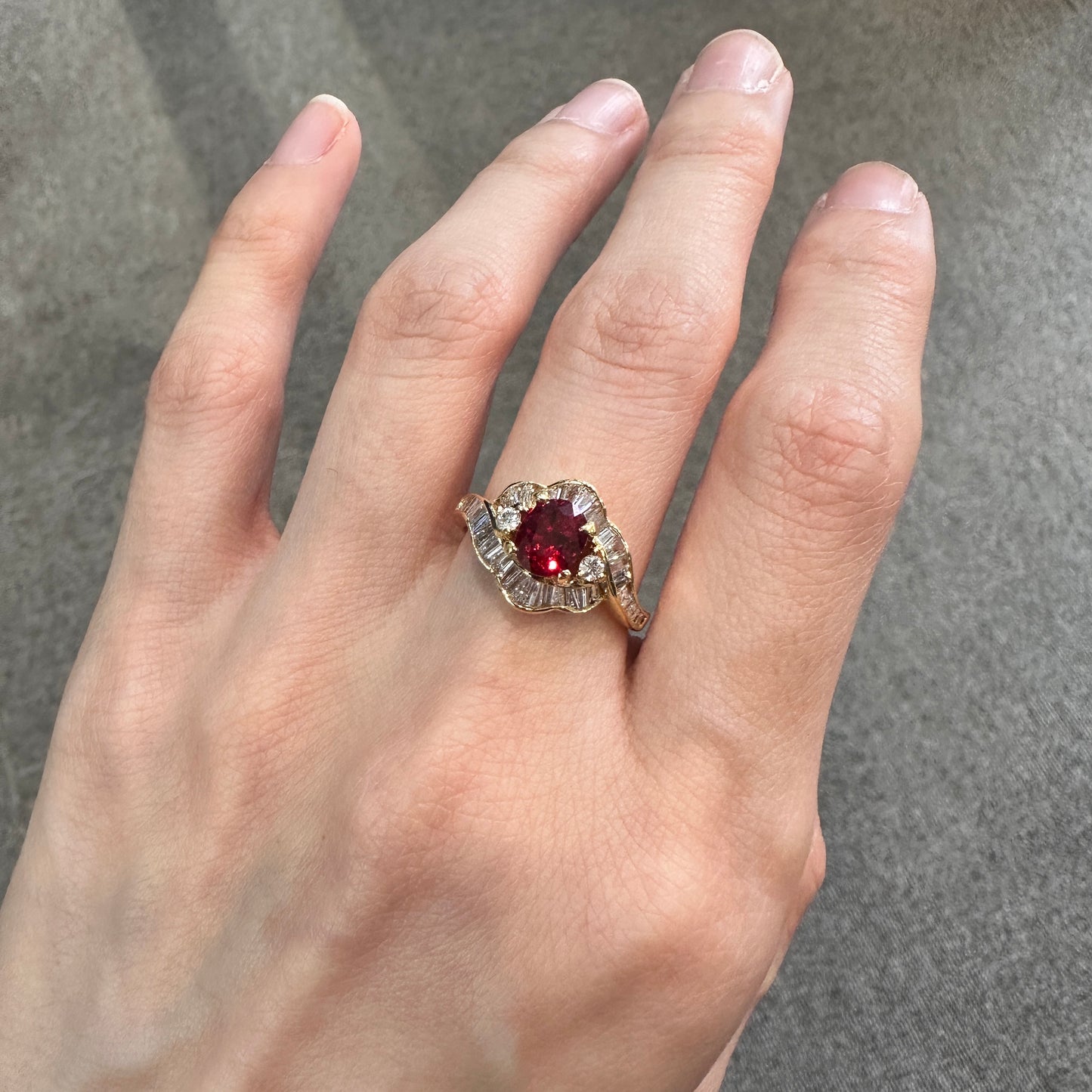 【K18】レッドスピネル 1.13ct ダイヤモンド リング