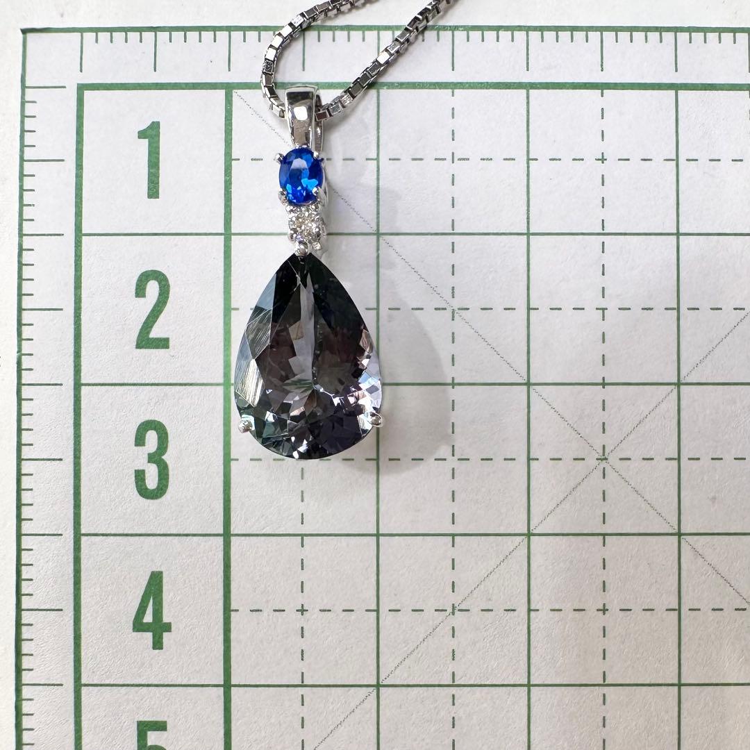K18WG ペアシェイプ ゾイサイト ハウイナイト ネックレス 3.85ct