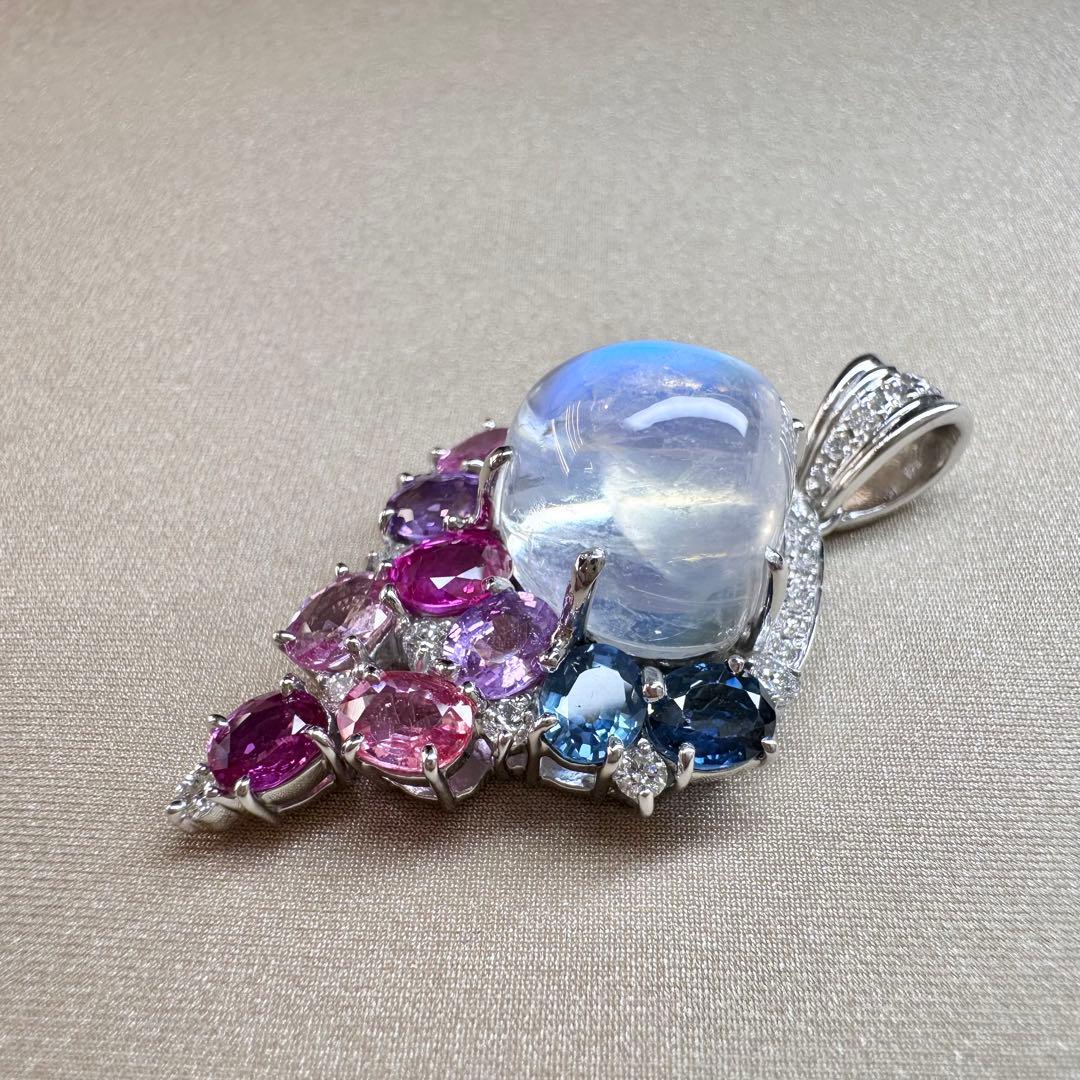 K18WG ブルームーンストーン10.85ct サファイア ペンダント