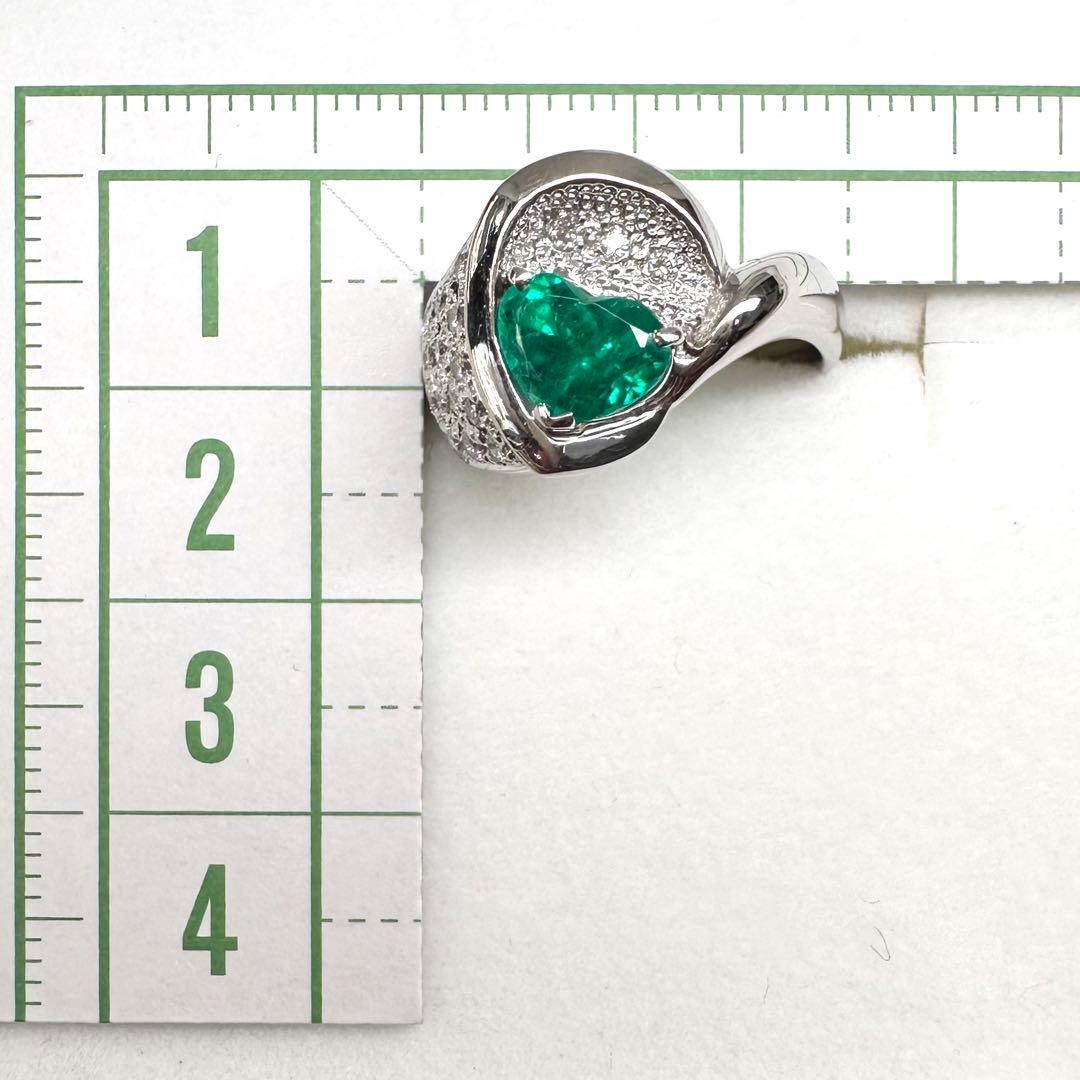 【美品】PT900 エメラルド0.94ct リング