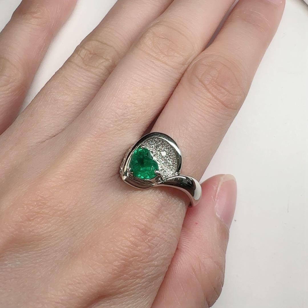 【美品】PT900 エメラルド0.94ct リング