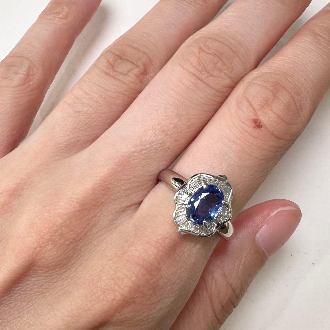 PT850 サファイア1.37ct バゲットダイヤモンド フラワーリング