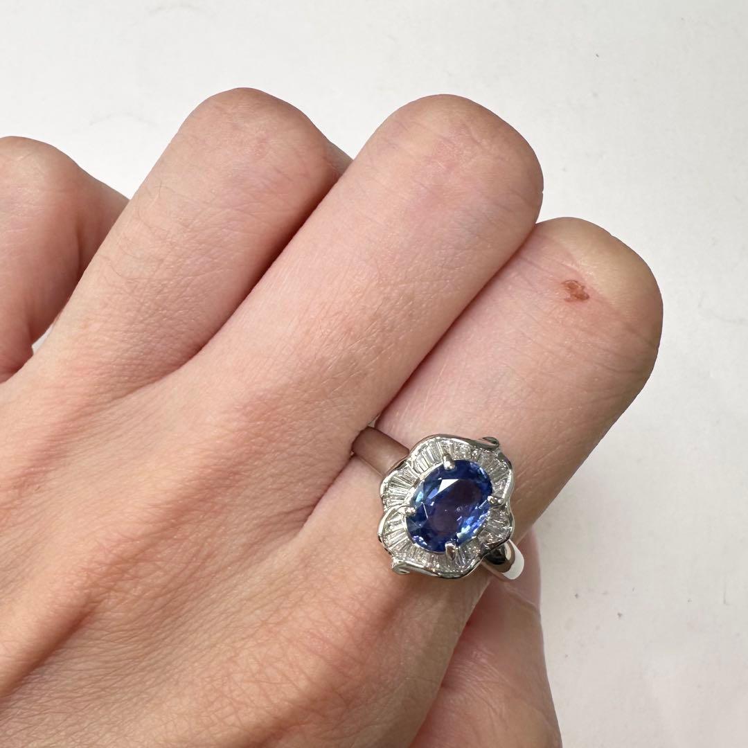 PT850 サファイア1.37ct バゲットダイヤモンド フラワーリング