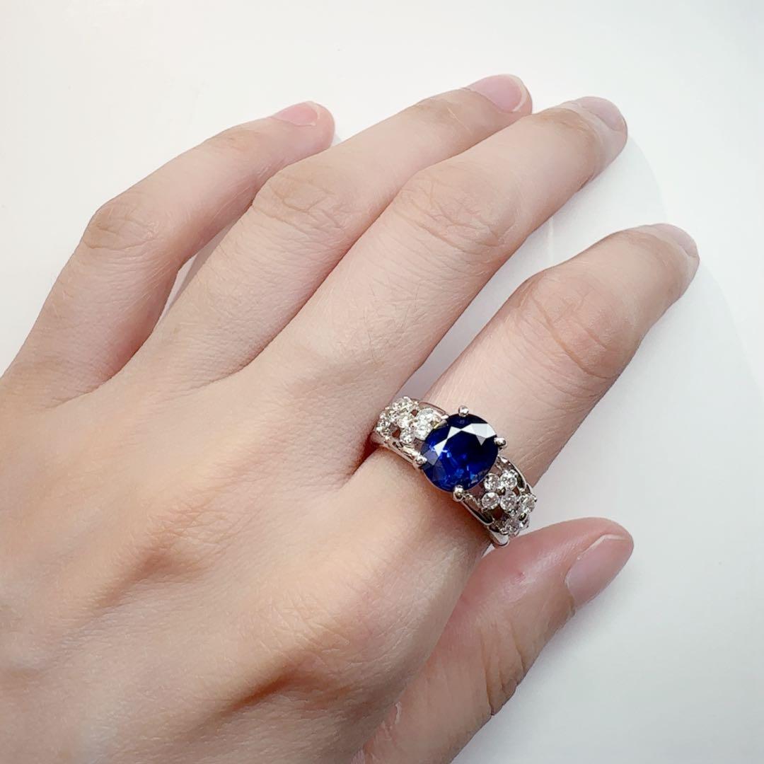 【美品】PT900 サファイア 3.06ct リング 側面にはダイヤ花モチーフ