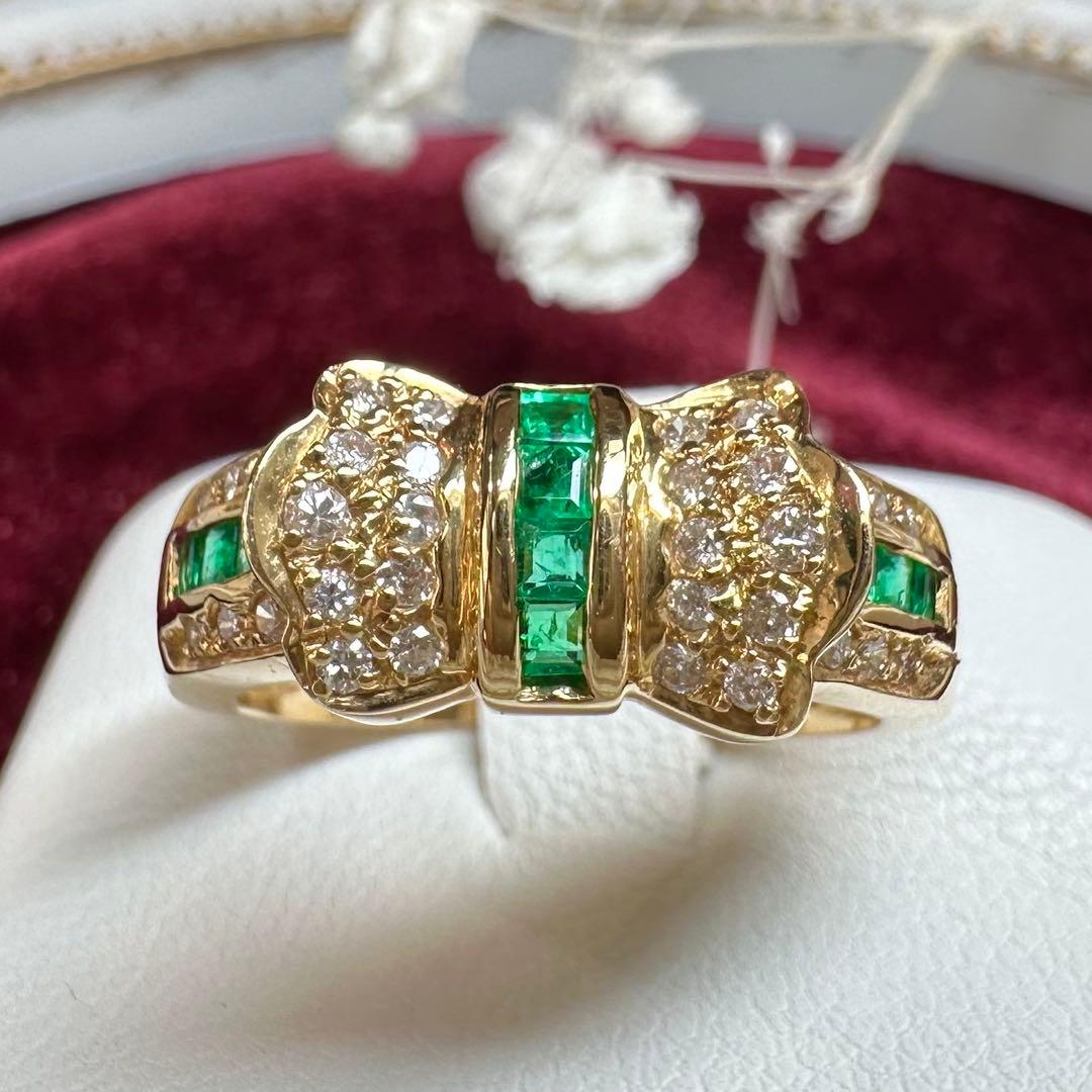 【K18】エメラルド 0.28ct リング リボンデザイン