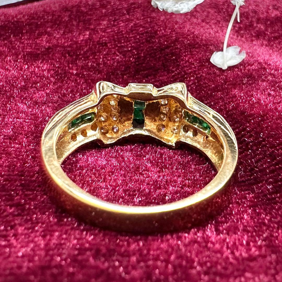 【K18】エメラルド 0.28ct リング リボンデザイン