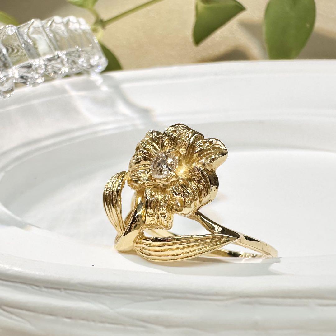 【K18】フラワーモチーフ ダイヤ 0.15ct リング