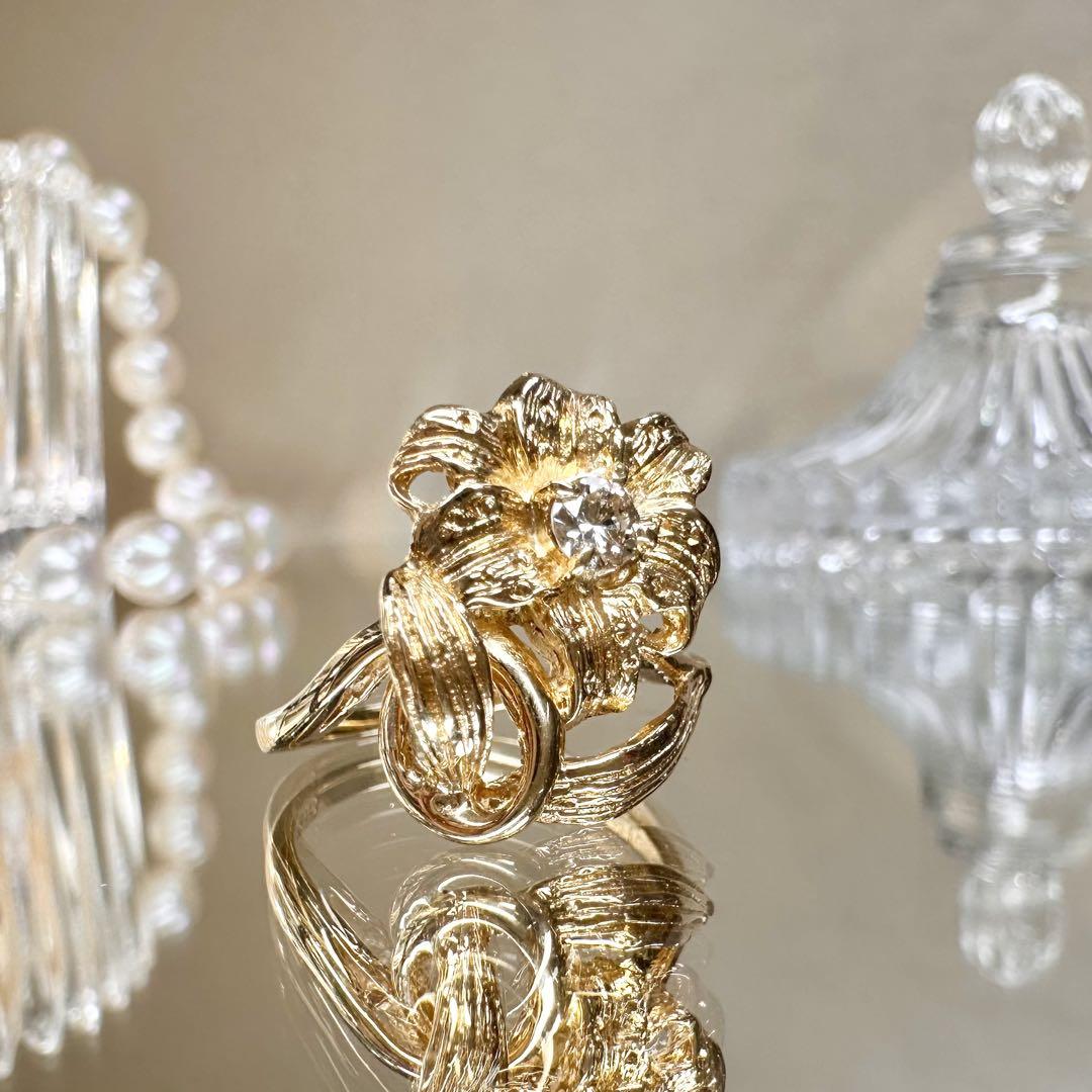 【K18】フラワーモチーフ ダイヤ 0.15ct リング