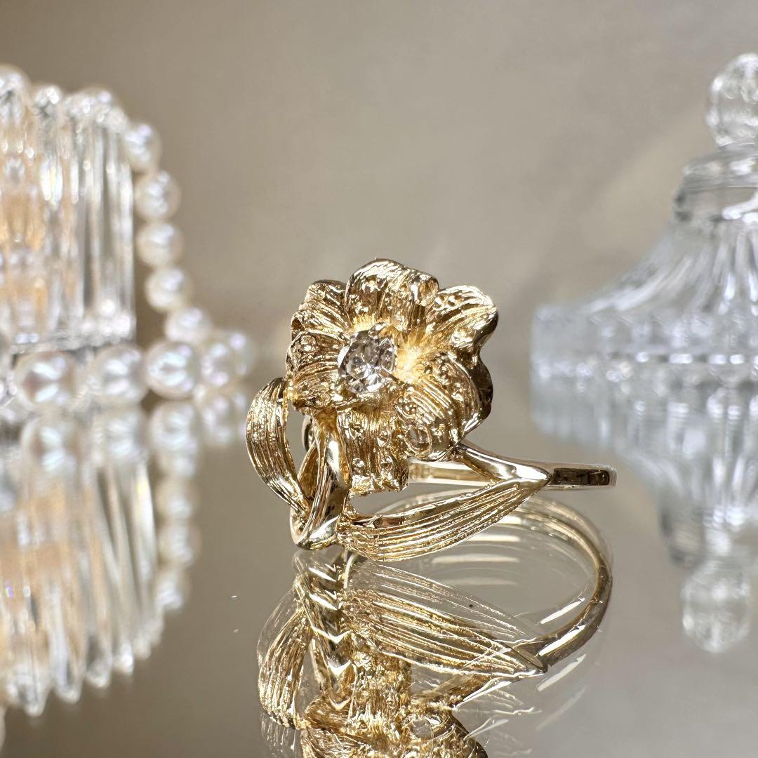 【K18】フラワーモチーフ ダイヤ 0.15ct リング