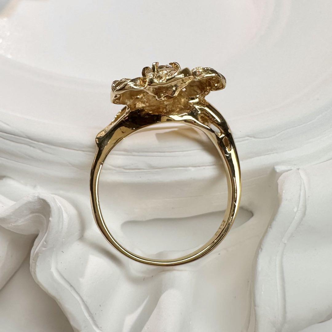 【K18】フラワーモチーフ ダイヤ 0.15ct リング
