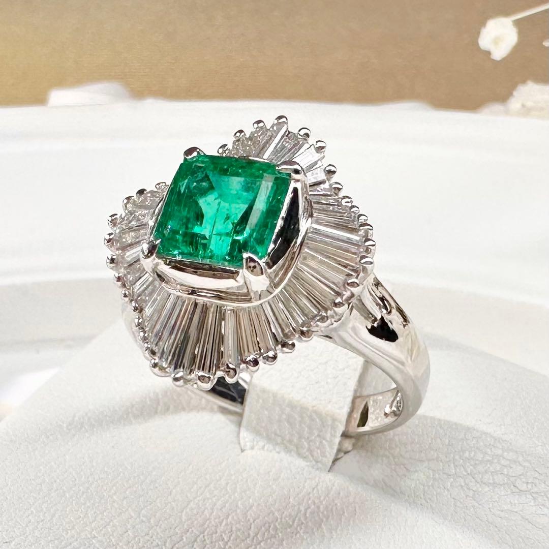【美品】PT900 エメラルド 1.10ct リング