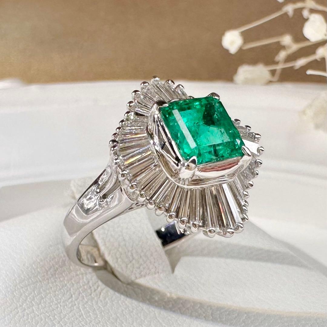 【美品】PT900 エメラルド 1.10ct リング