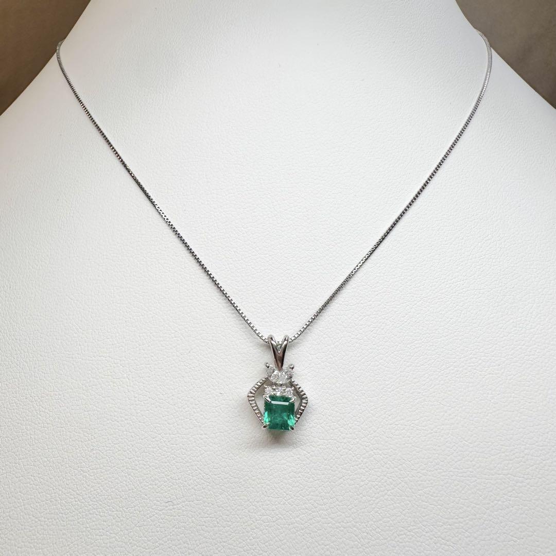【美品】PT900 エメラルド 0.58ct ネックレス　ダイヤ