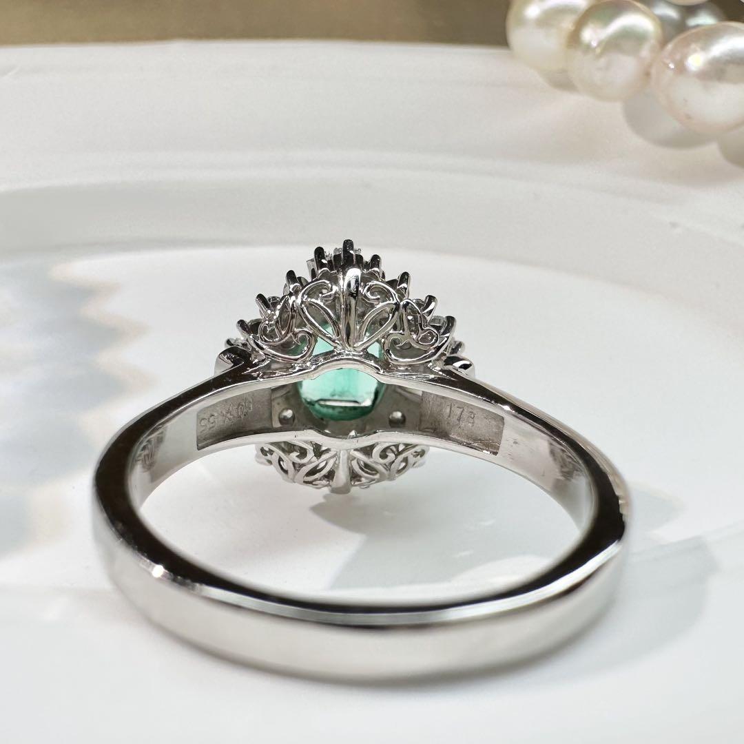 【美品】PT900 エメラルド0.61ct リング ダイヤ巻き
