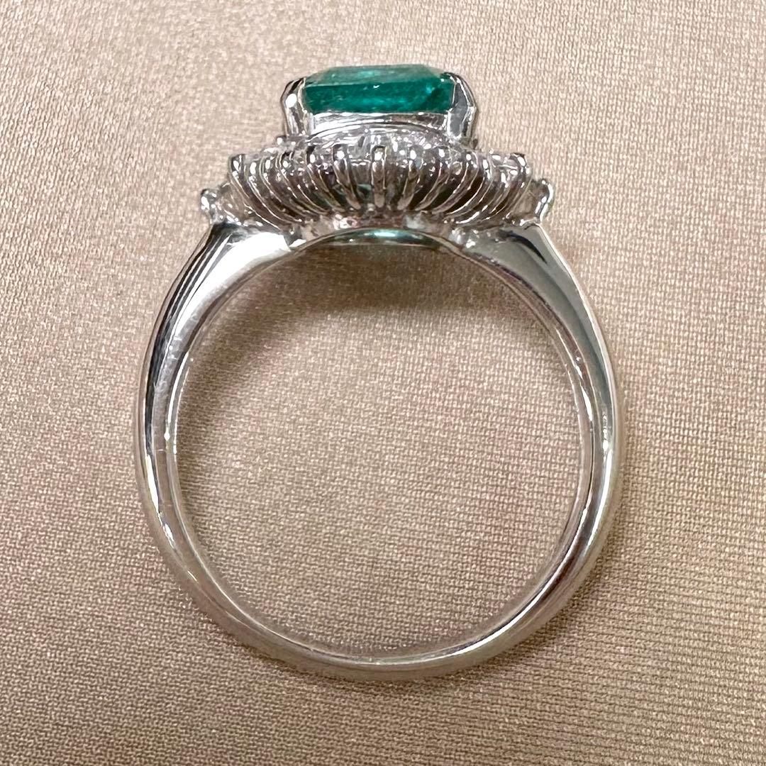PT900 エメラルド1.93ct バゲットダイヤ リング 大粒