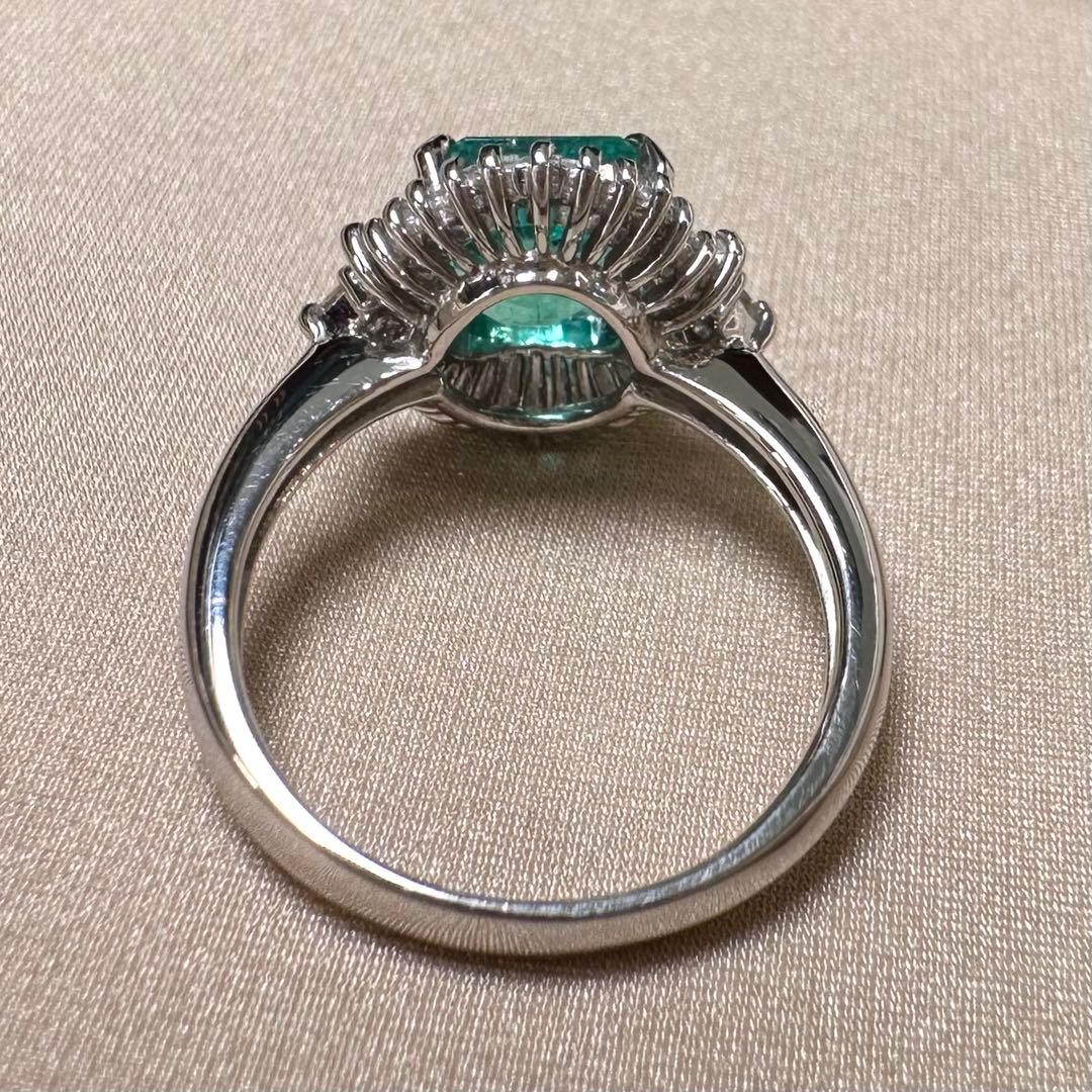 PT900 エメラルド1.93ct バゲットダイヤ リング 大粒