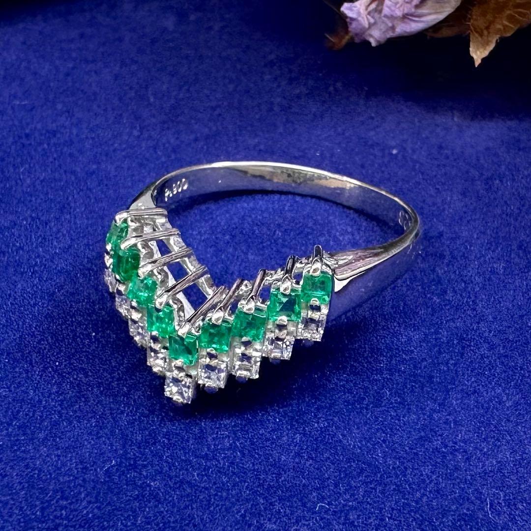 【美品】PT900 エメラルド 0.28ct リング