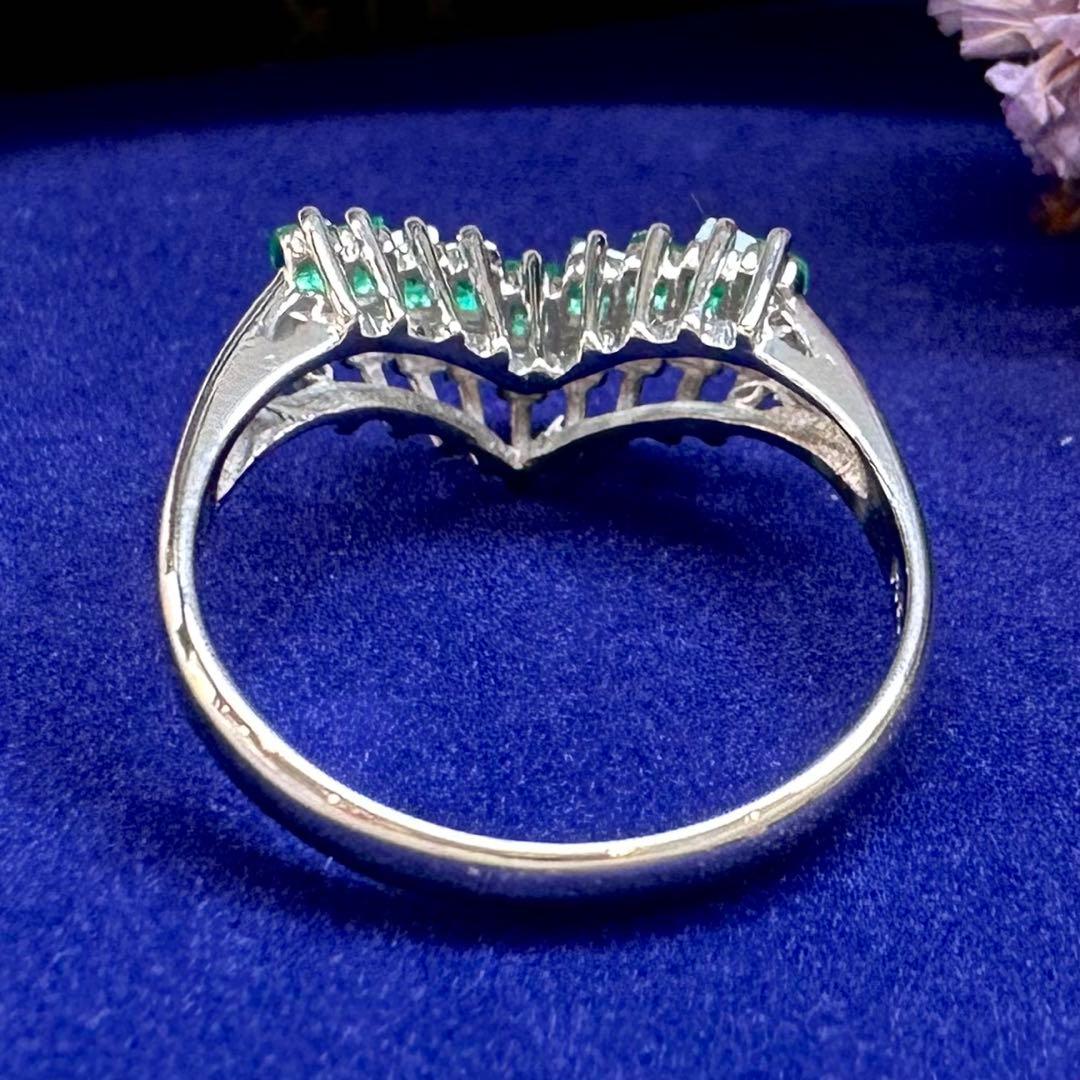 【美品】PT900 エメラルド 0.28ct リング