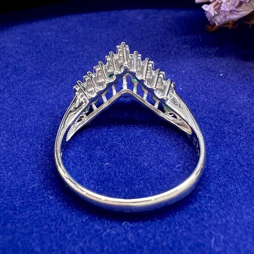 【美品】PT900 エメラルド 0.28ct リング
