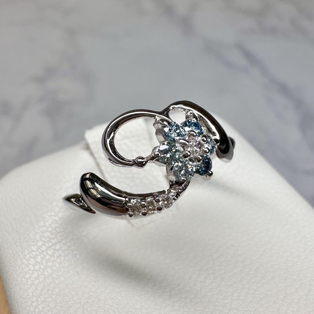 【新品】K18WG ブルーダイヤモンド0.20ct リング 花