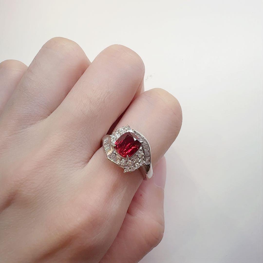 【美品】PT900 ビルマ産　レッドスピネルリング 1.48ct ダイヤモンド