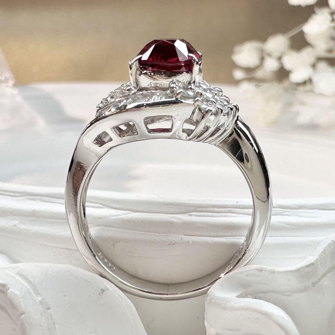 【美品】PT900 ビルマ産　レッドスピネルリング 1.48ct ダイヤモンド