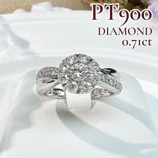 【美品】Pt900 ダイヤモンド 0.71ct フラワーデザイン リング