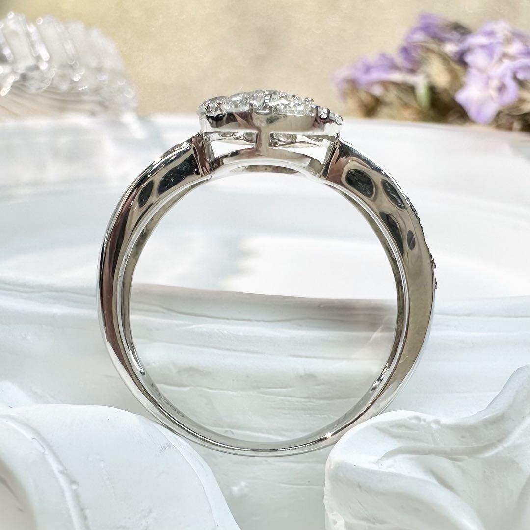 【美品】Pt900 ダイヤモンド 0.71ct フラワーデザイン リング