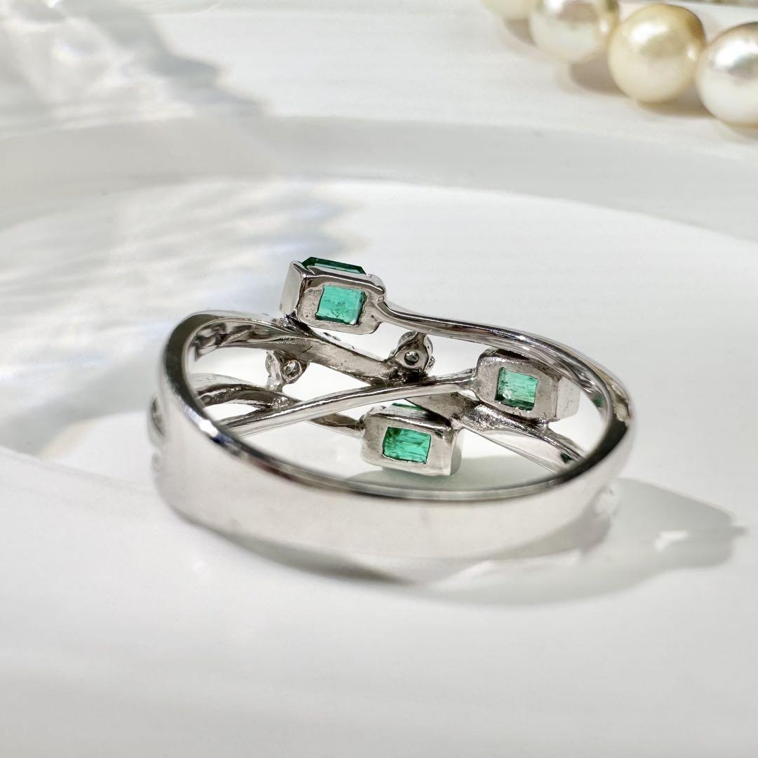 【K18WG】エメラルド 0.7ct リング