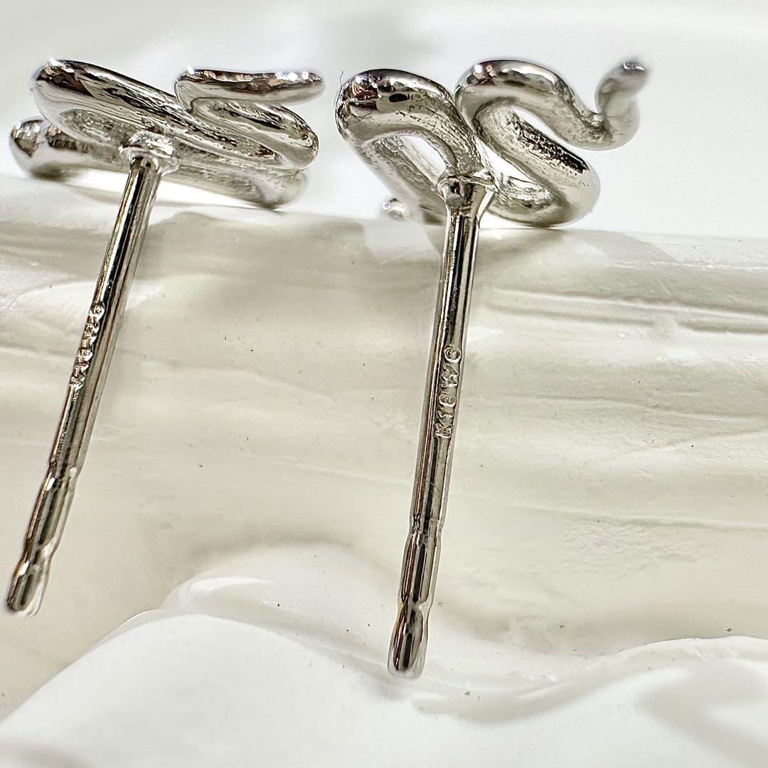 【K18WG】蛇スネークモチーフ ホワイトゴールド ピアス