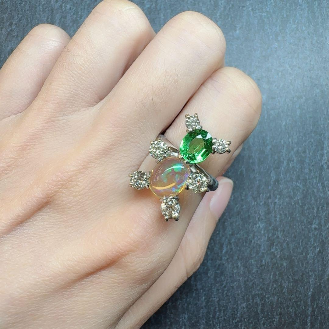 【K18】オパール 1.09ct／ツァボライト 1.3ct リング