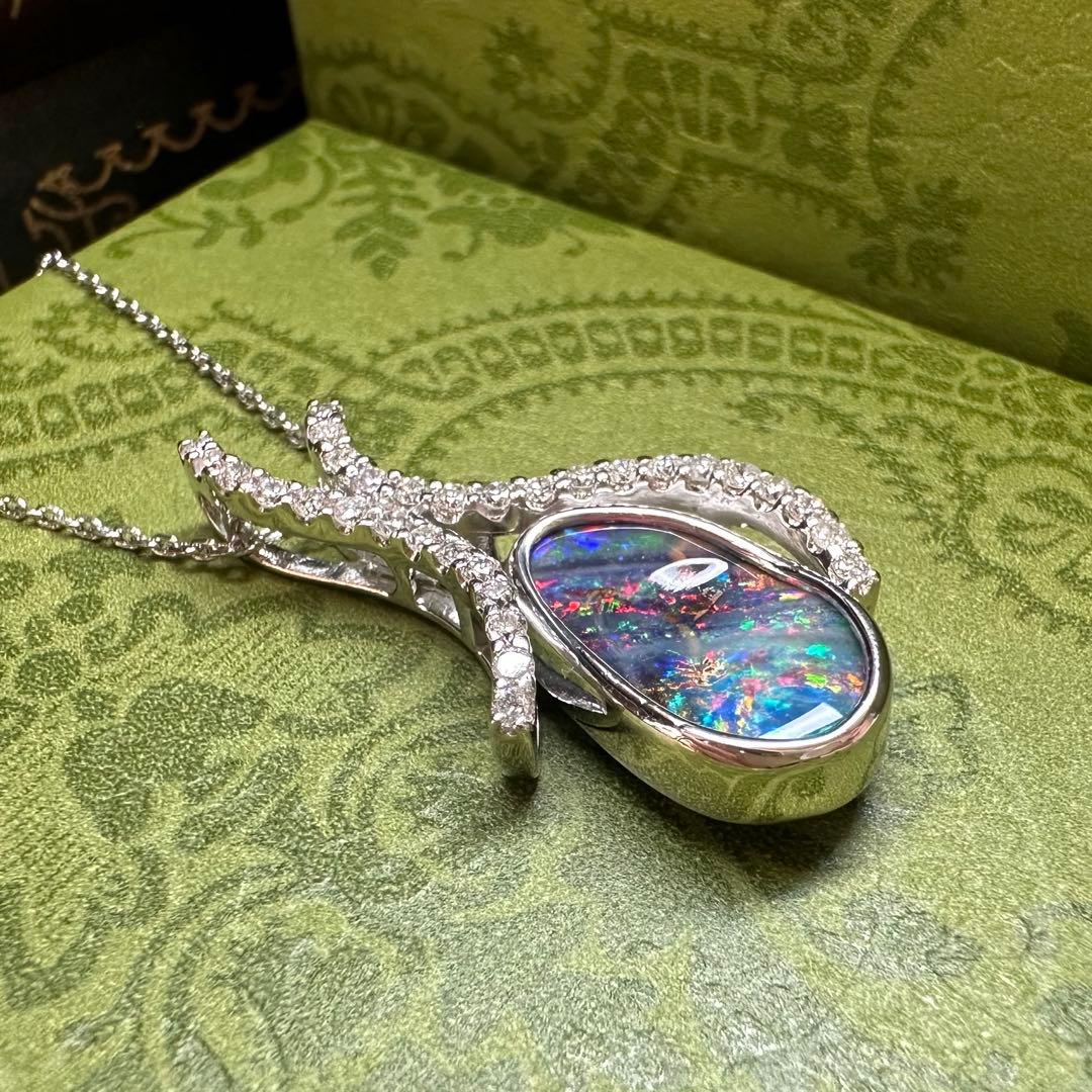 K18 ボルダーオパール3.07ct ダイヤモンドペンダント 遊色効果