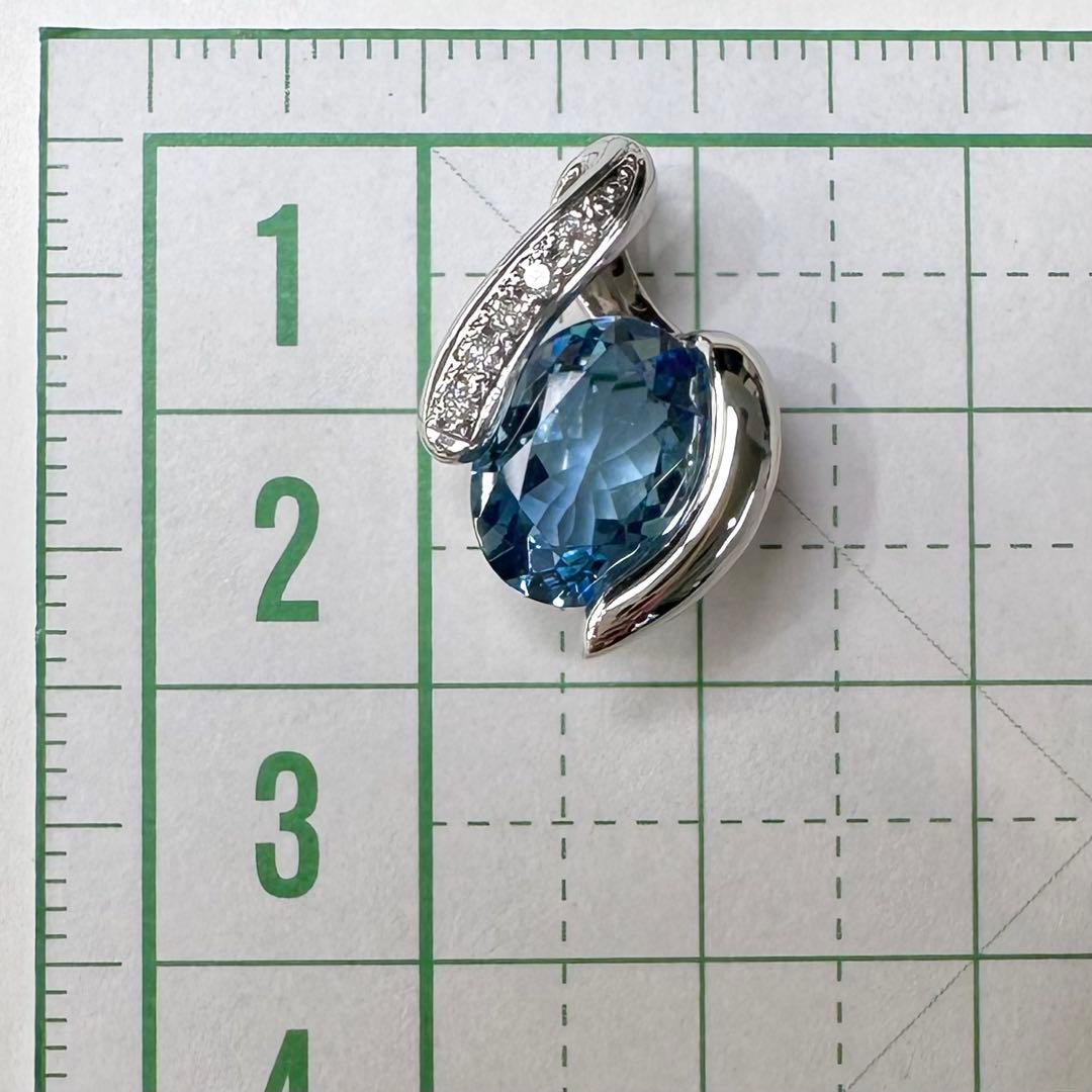 PT900 アクアマリン 2.10ct デザインペンダント