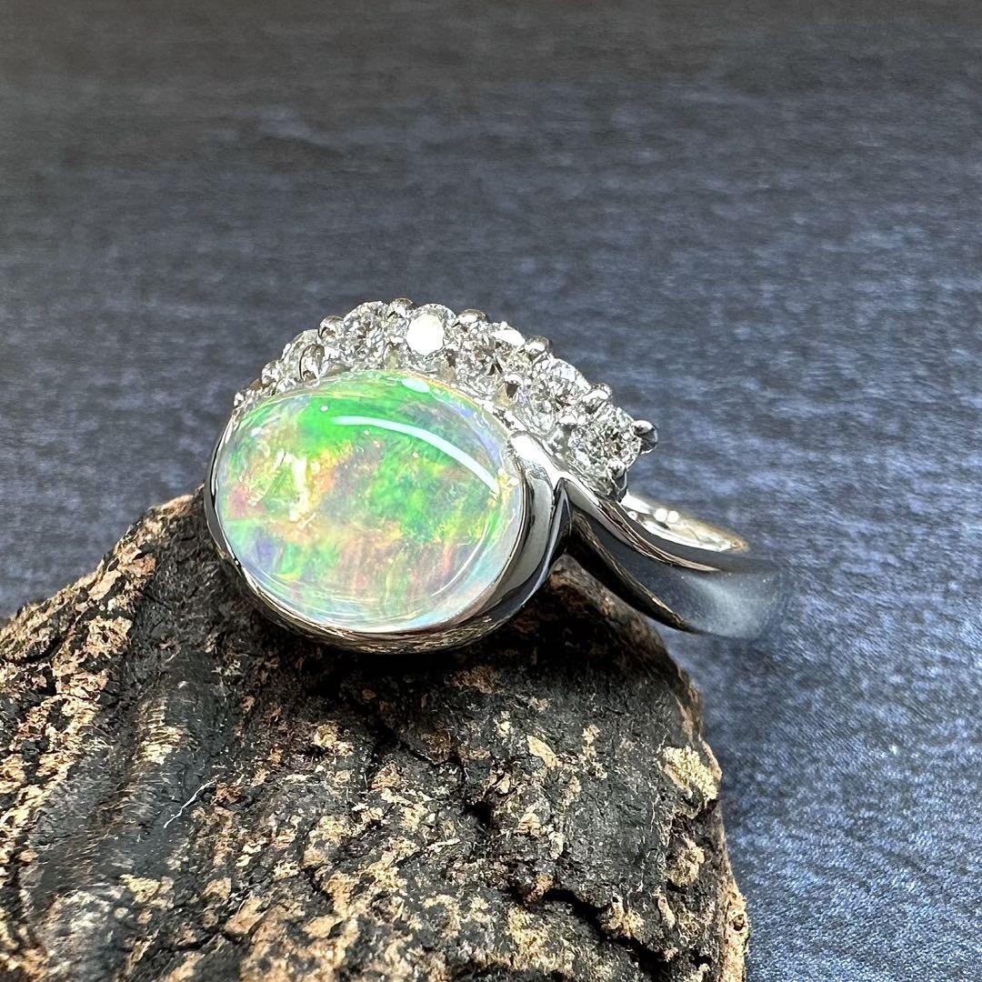 【美品】PT900 クリスタルオパール 2.52ct リング