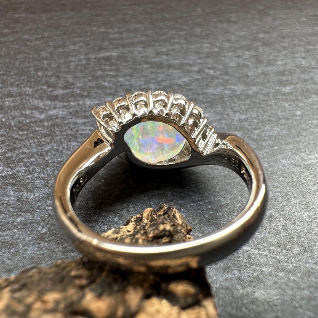 【美品】PT900 クリスタルオパール 2.52ct リング