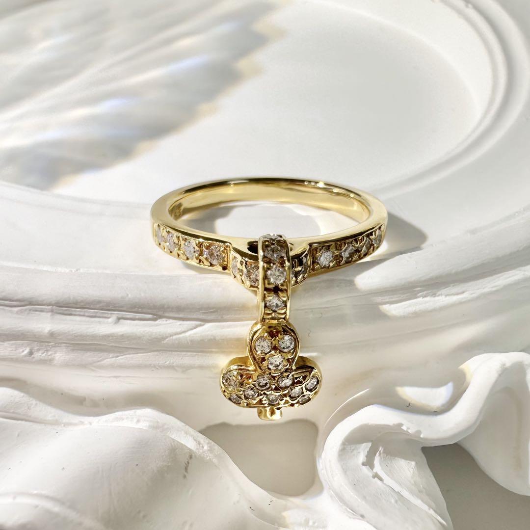 【K18】ダイヤモンド 0.3ct リング クローバー チャーム付き　揺れる