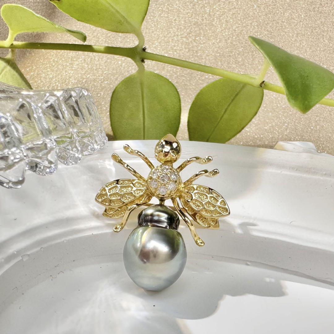 【K18】蜂モチーフ 南洋黒蝶真珠 ダイヤ ブローチ