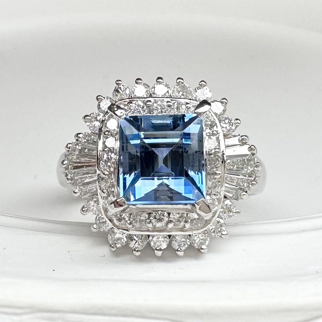 【美品】PT900 サンタマリアアクアマリン 1.40ct ダイヤモンド リング