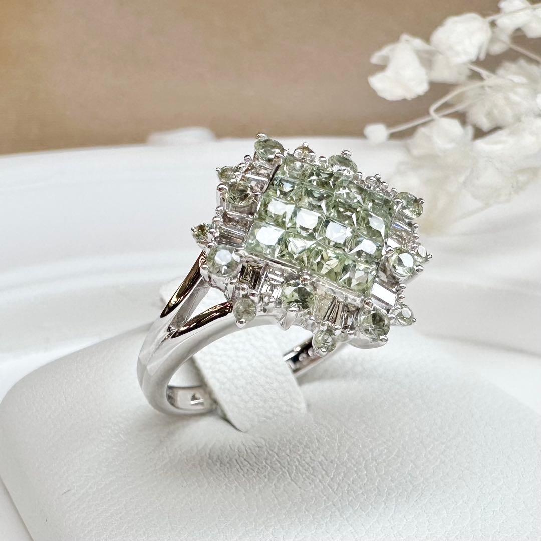 【K18】グリーンサファイア リング 1.25ct スクエアデザイン