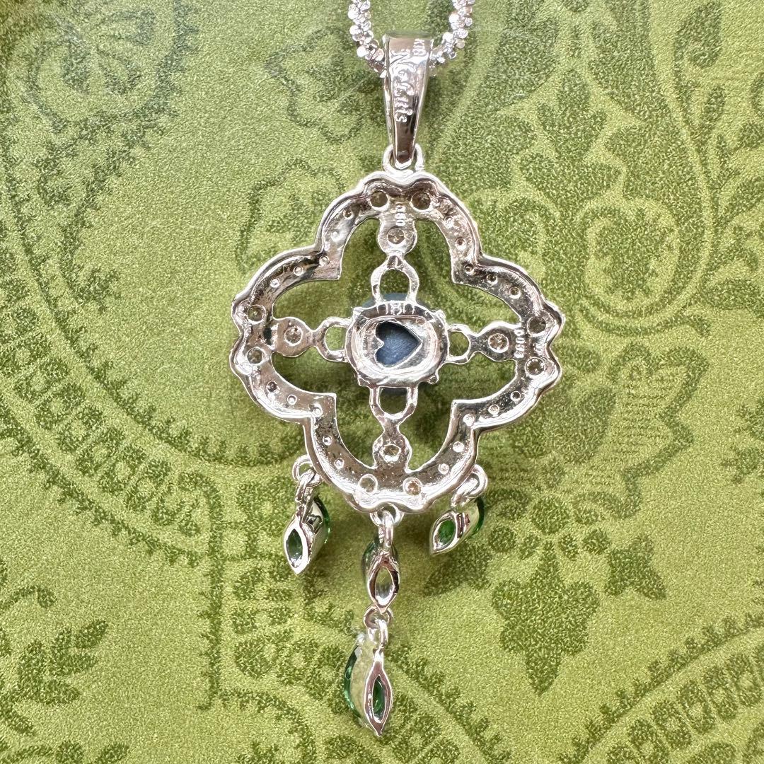 【K18】ブラックオパール 0.80ct ネックレス