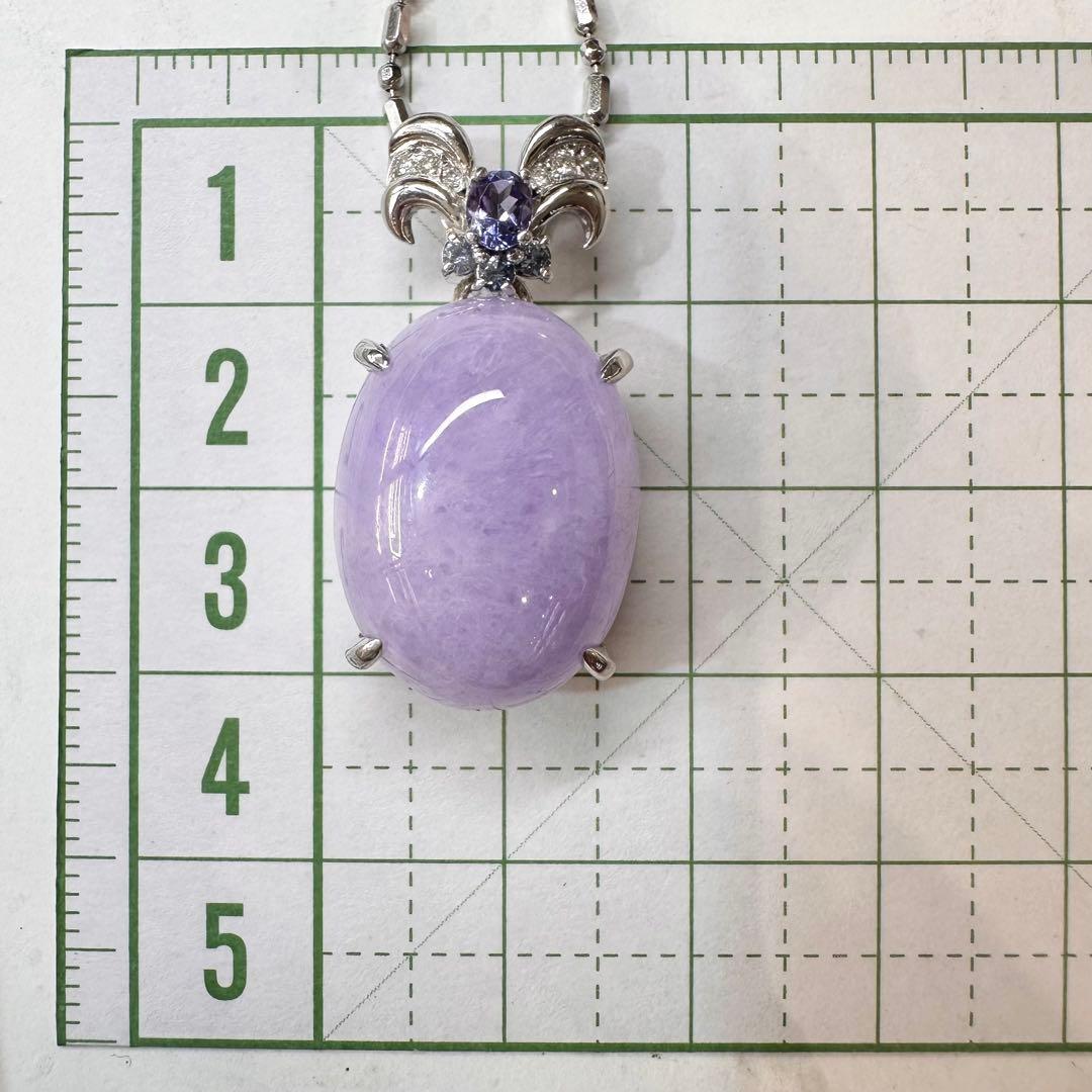 K18WG ラベンダー翡翠 24ct ダイヤモンド ネックレス