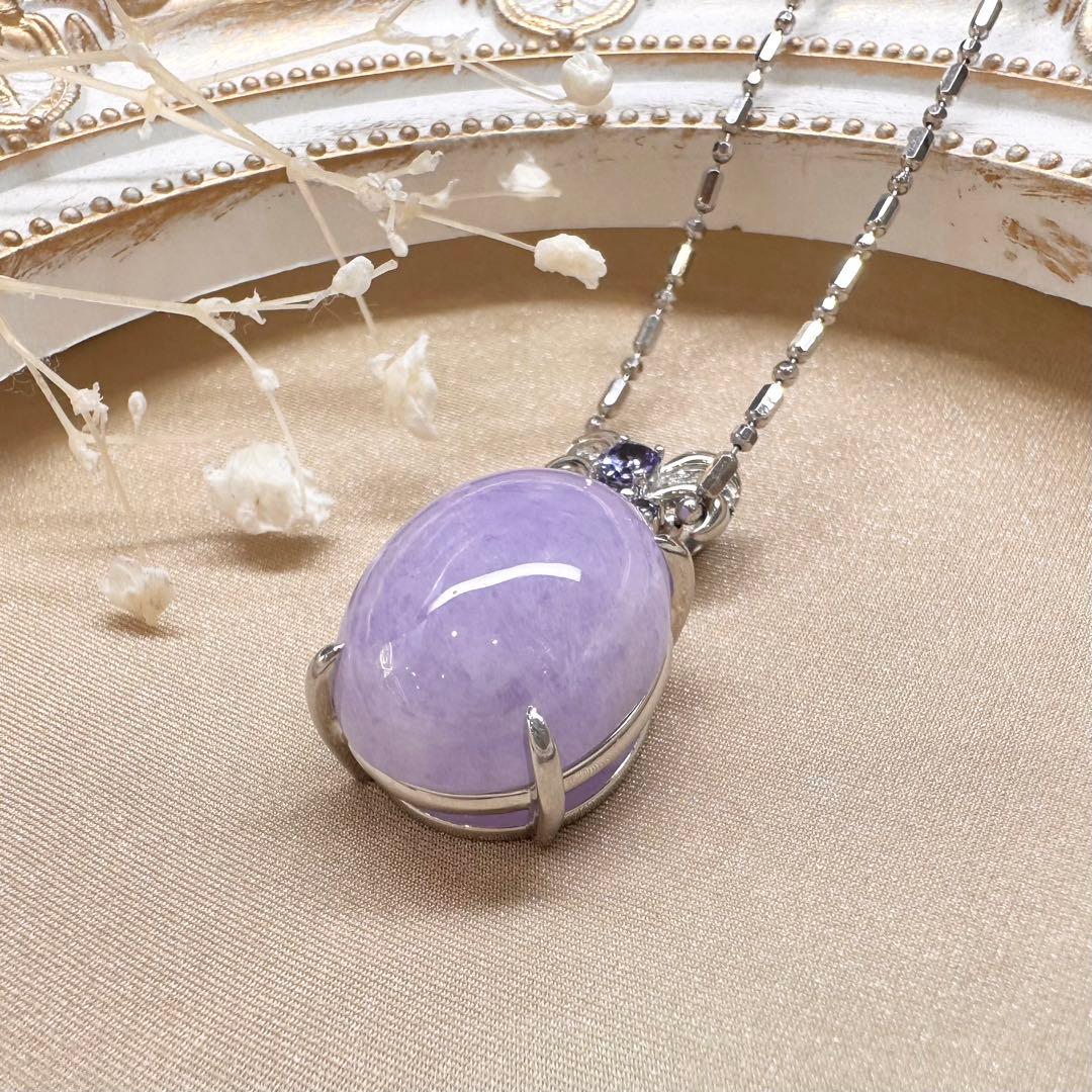 K18WG ラベンダー翡翠 24ct ダイヤモンド ネックレス