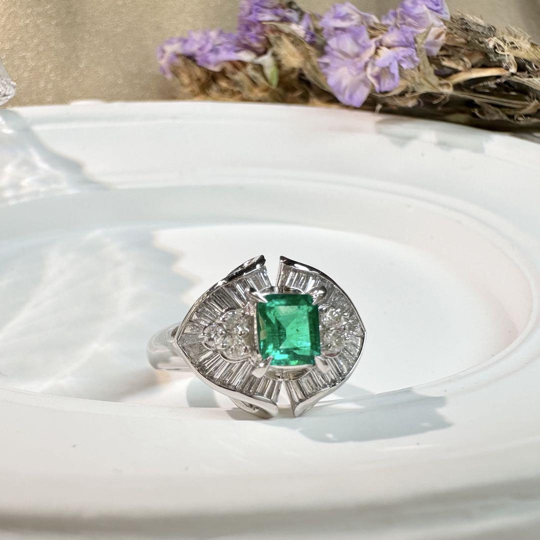【美品】PT900 エメラルド コロンビア産 0.44ct ダイヤ リング